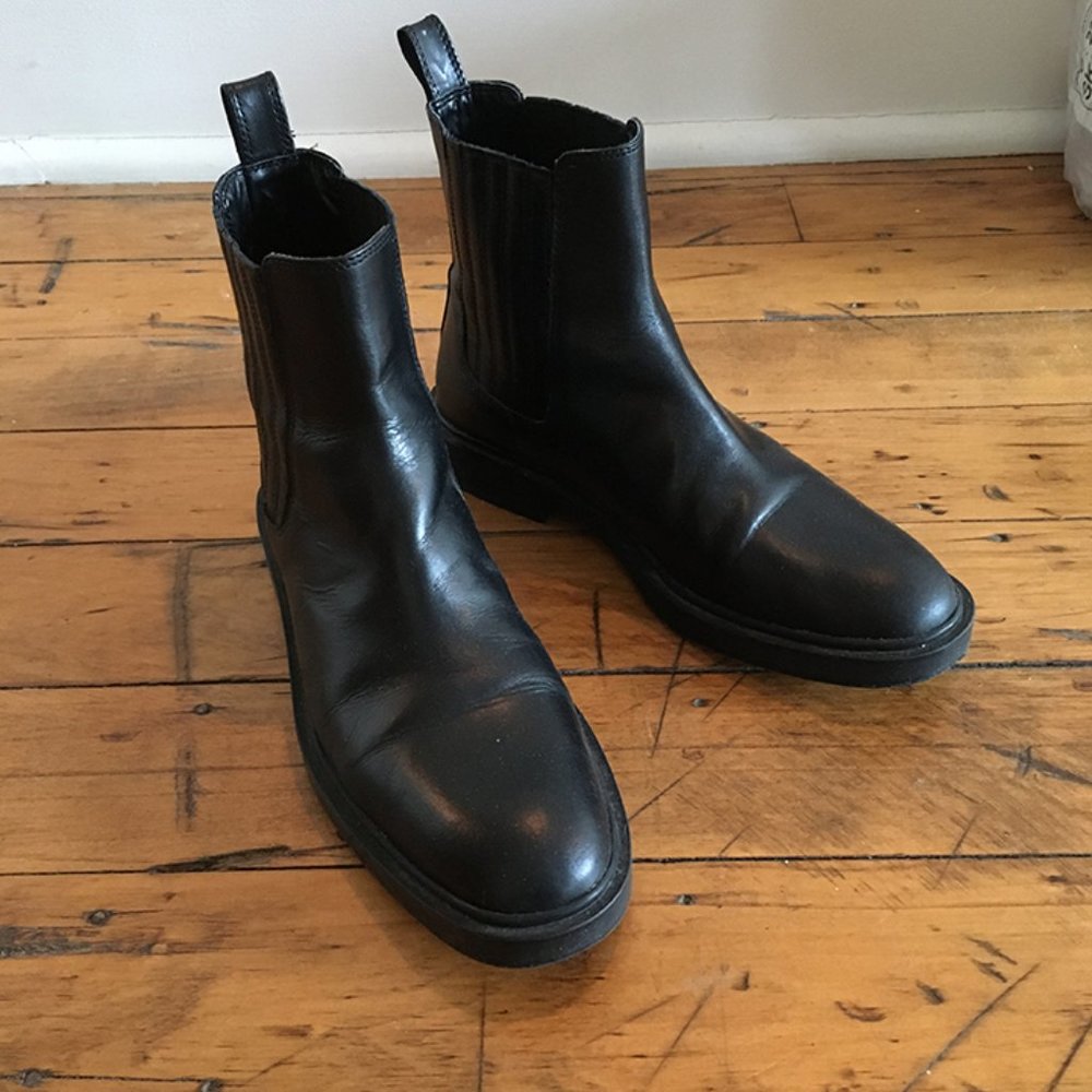 Zara Leather Chelsea Ankle Boots